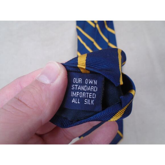 Abercrombie & Fitch Men Blue Yellow Diagonal Stripes Silk Tie - Picture 6 of 6